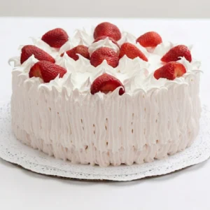 Torta de panqueques y frutillas